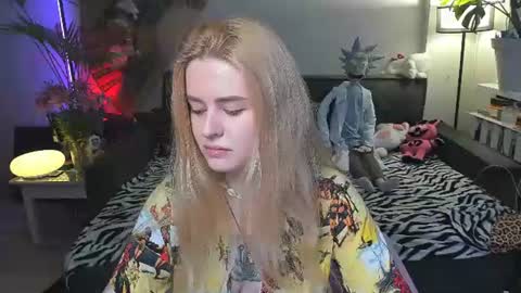 alexa_pirs online show from July 17, 5:13 pm