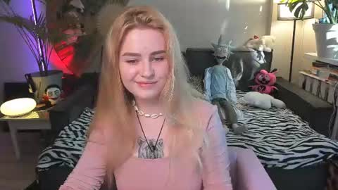 alexa_pirs online show from July 19, 3:14 pm