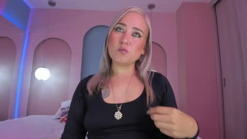 alexacoldd online show from August 3, 3:19 pm