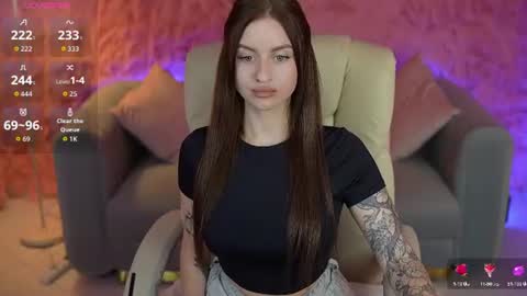 alexafleur online show from August 8, 1:00 pm