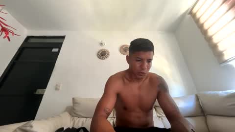 alexander309459 online show from April 28, 1:52 pm