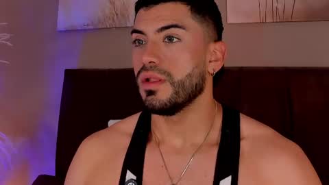 Alexander Diaz online show from August 14, 6:44 pm