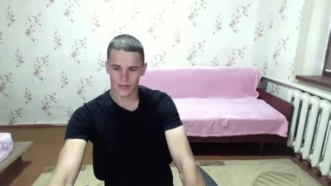 alexanderstrongs online show from June 19, 8:14 am
