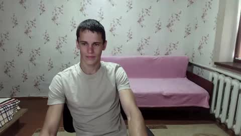 alexanderstrongs online show from July 18, 9:21 am