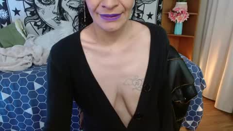 alexandra_jonas online show from August 11, 4:14 am