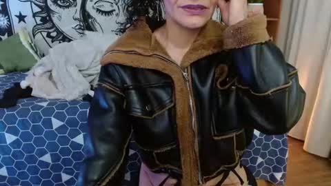 alexandra_jonas online show from August 11, 7:21 am