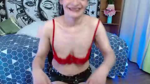 alexandra_jonas online show from August 13, 4:15 am