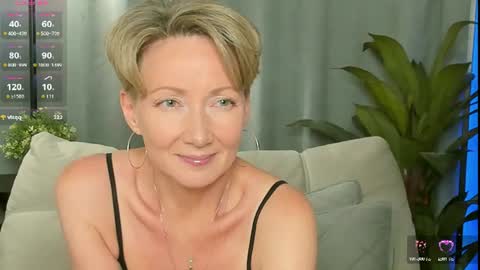 Alexandra online show from August 4, 1:52 pm