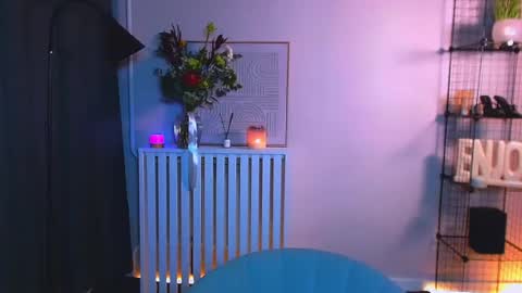 alexasven online show from August 3, 10:28 pm