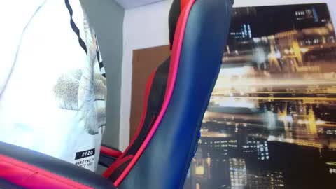 alexgiraldo__ online show from July 27, 2:39 am