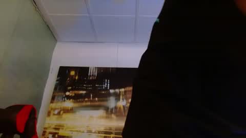 alexgiraldo__ online show from August 11, 4:31 pm
