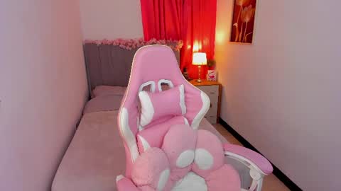 alexia_dussan online show from September 8, 9:22 pm