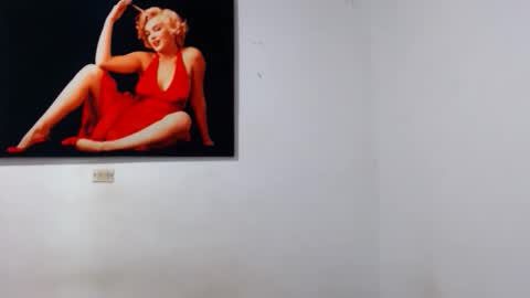 alexia_sinclaire24 online show from March 15, 11:43 pm