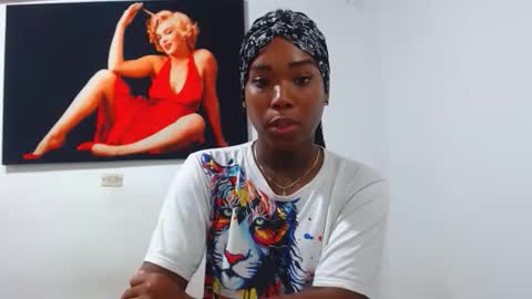 alexia_sinclaire24 online show from March 26, 1:33 am
