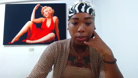 alexia_sinclaire24 online show from April 5, 8:56 pm