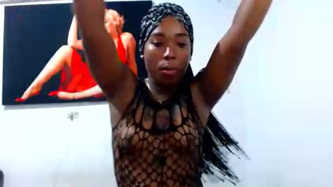 alexia_sinclaire24 online show from May 25, 12:02 am