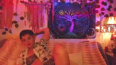 Alex online show from August 8, 10:32 pm