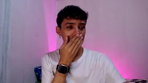 Alexis online show from July 25, 1:04 pm