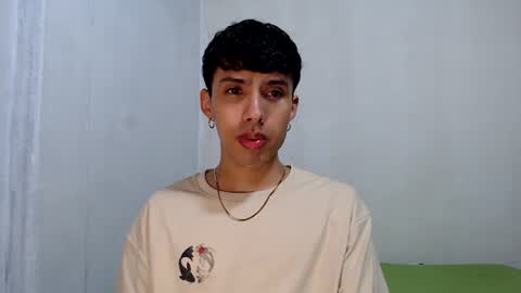 Alexis online show from August 12, 7:43 am