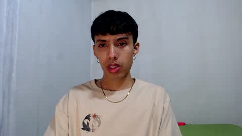 Alexis online show from August 12, 11:01 am