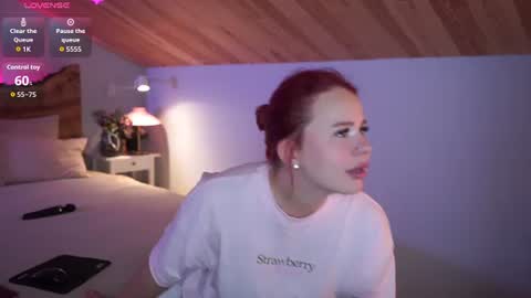 Alexis online show from August 8, 4:01 am