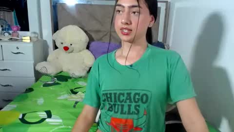 -- ALEXIS -- online show from July 9, 2:49 am
