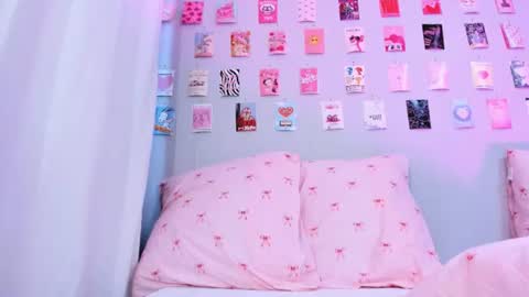 alexis_matson online show from August 6, 4:44 am