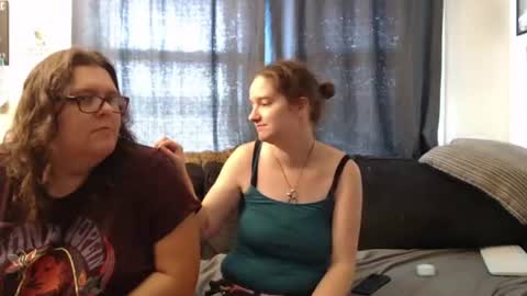 Alexis online show from July 2, 4:30 pm
