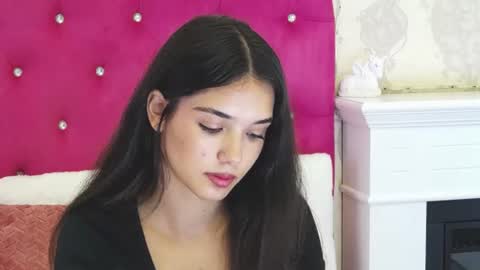 alexisdevine online show from August 3, 10:22 am
