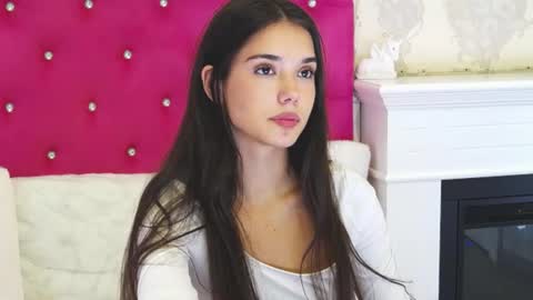 alexisdevine online show from August 9, 10:27 am