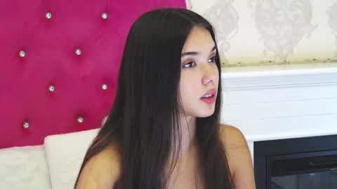 alexisdevine online show from August 14, 9:13 am