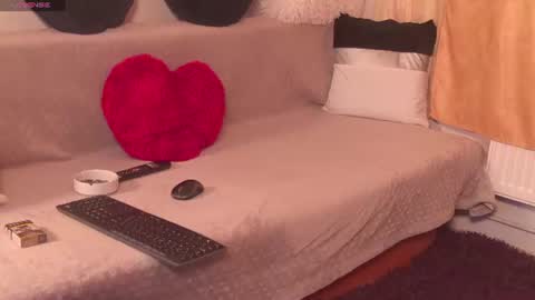 Alexis online show from August 13, 8:56 pm