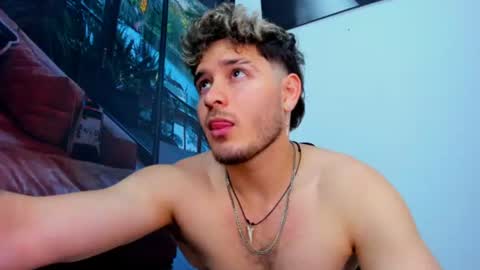 Alex online show from August 9, 3:18 am