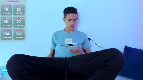Alex online show from August 3, 2:13 pm