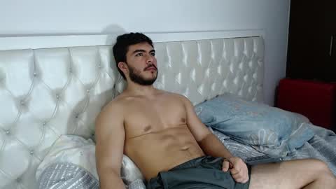 alexsb1998 online show from March 29, 5:48 am
