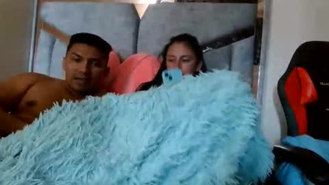 alexvsluisa online show from August 5, 6:39 pm