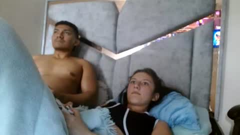 alexvsluisa online show from August 12, 5:48 pm