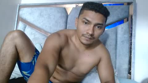 alexvsluisa online show from August 14, 7:39 pm