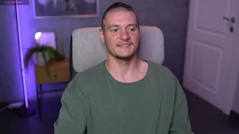 Alex online show from August 4, 5:37 am