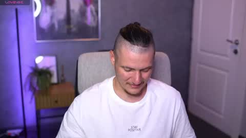Alex online show from August 11, 6:37 am