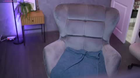 Alex online show from August 15, 8:29 am
