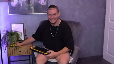 Alex online show from August 18, 6:41 am