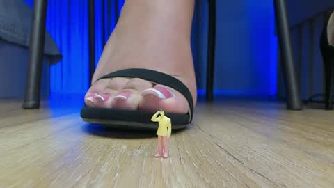 aleya_black online show from August 11, 4:03 am