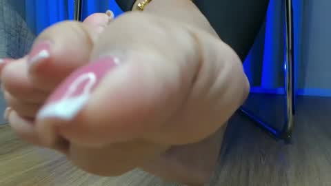 aleya_black online show from August 12, 1:52 am