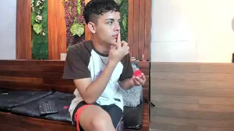 Alfred Vittar online show from August 16, 3:54 am