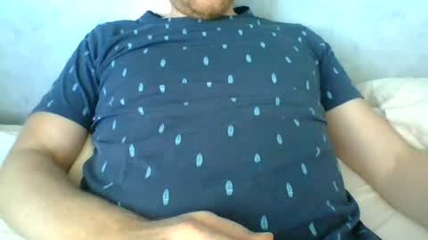 Alfredo search woman online show from June 18, 11:32 am