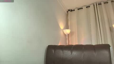 aliana_rouse online show from August 1, 8:20 am