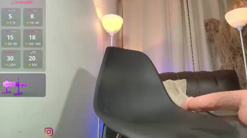 aliana_rouse online show from August 7, 5:18 am