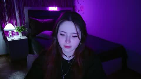 AlicaPeach online show from August 12, 9:55 am