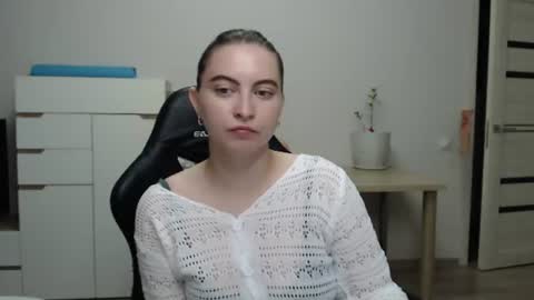 Alice online show from July 25, 8:02 pm